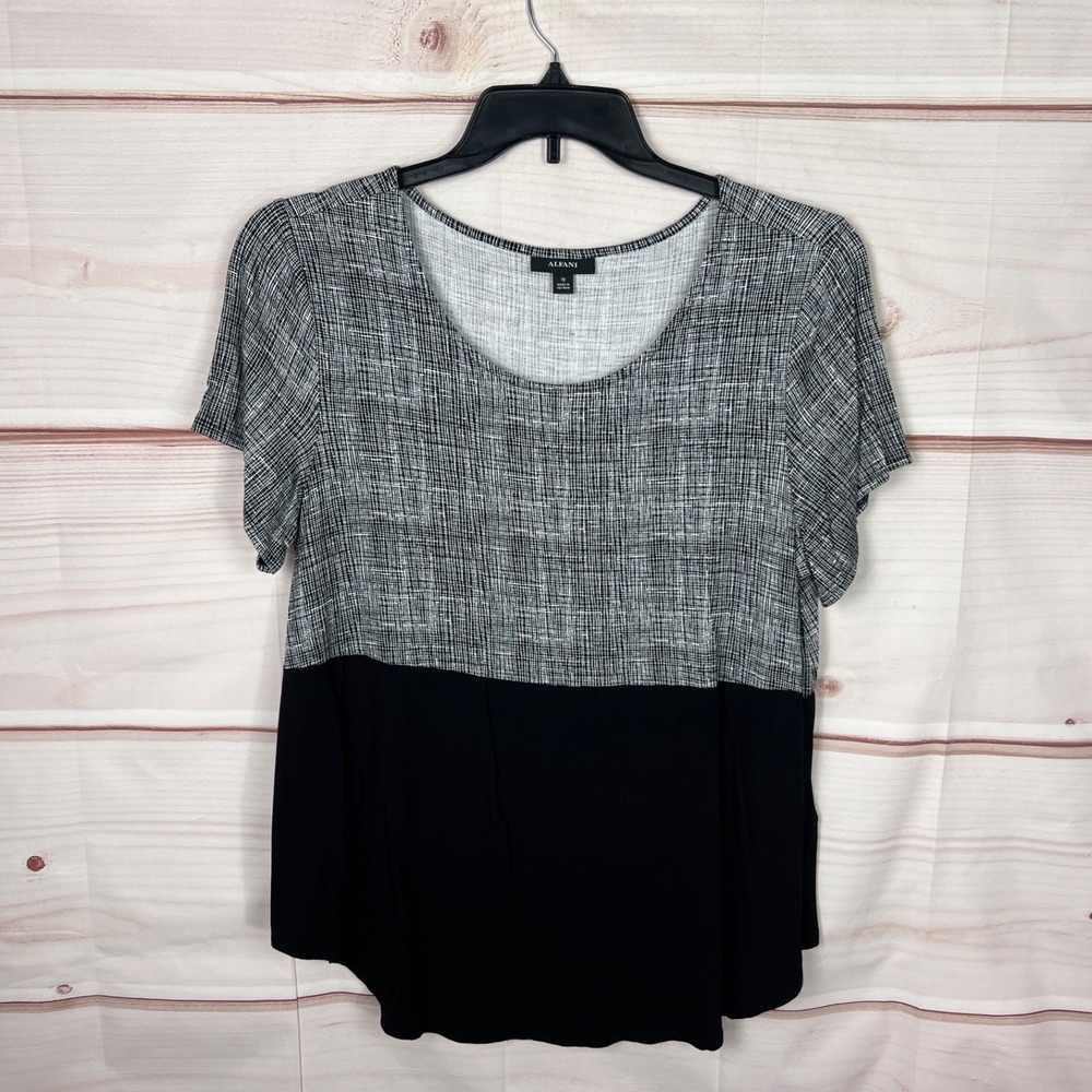 Alfani Top Womens 1X Black Scoop Neck T-Shirt Print Solid Short Sleeve Knit